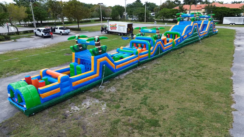 Inflable tipo pista de obstáculos para niños al aire libre